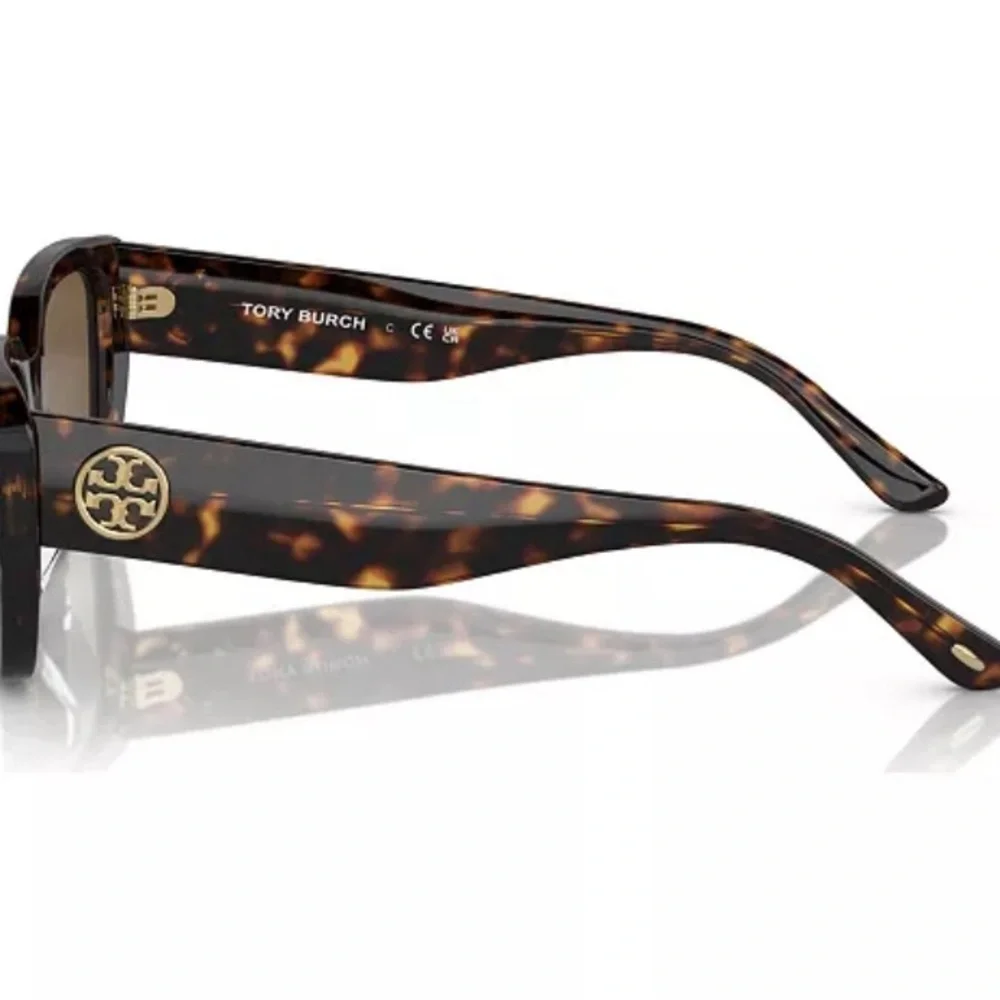 Tory Burch | Tortoise Sunglasses - Picture 2 of 4